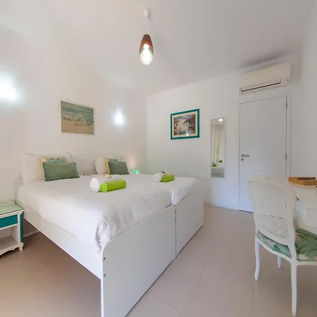 Holiday Home Olhos D'Agua Near Beach Albufeira