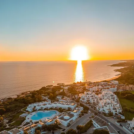 Holiday Home Olhos D'Agua Near Beach Willa Albufeira